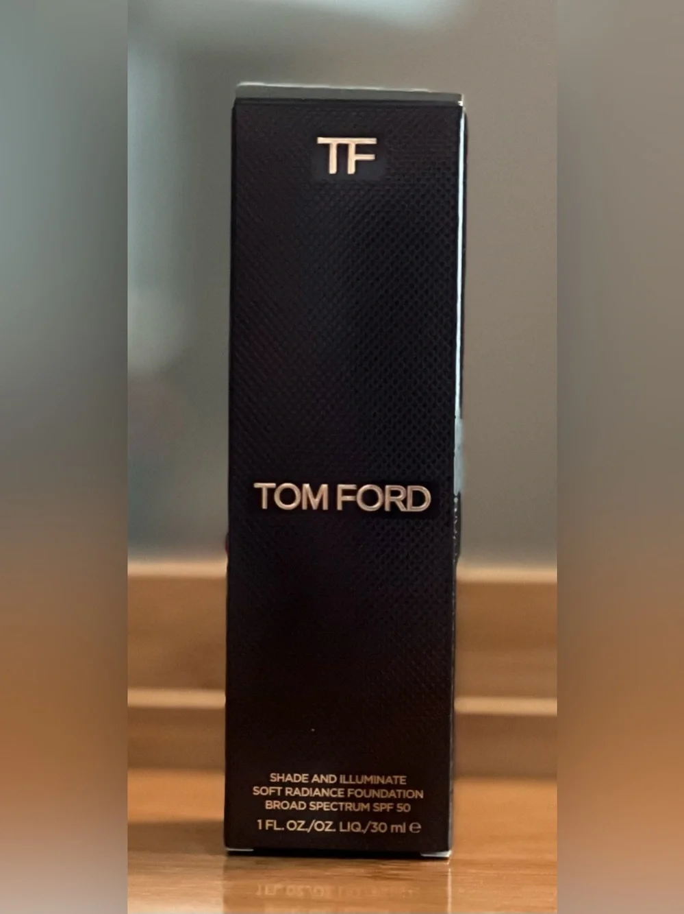Tom Ford shade bone